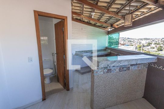 Cozinha de casa à venda com 3 quartos, 275m² em Glória, Belo Horizonte