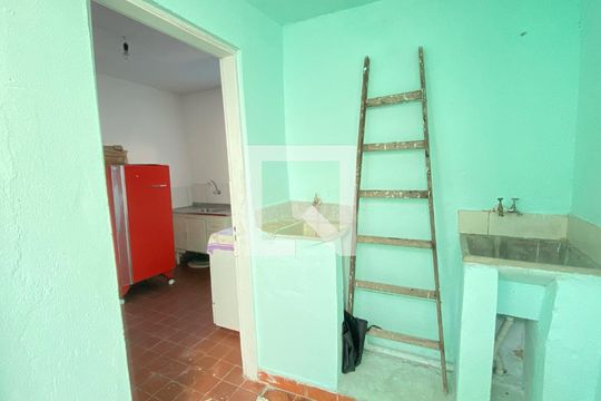 Área de Serviço de casa para alugar com 1 quarto, 50m² em Parque Bristol, São Paulo