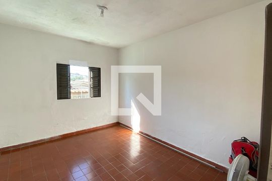 Quarto  de casa para alugar com 1 quarto, 50m² em Parque Bristol, São Paulo