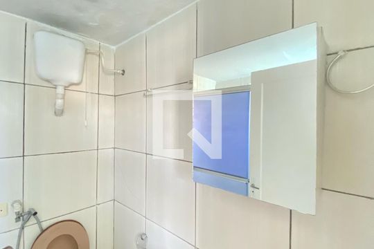 Banheiro  de casa para alugar com 1 quarto, 50m² em Parque Bristol, São Paulo