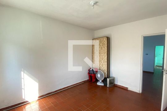 Quarto  de casa para alugar com 1 quarto, 50m² em Parque Bristol, São Paulo