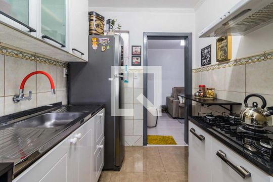 Cozinha de apartamento à venda com 2 quartos, 57m² em Sarandi, Porto Alegre