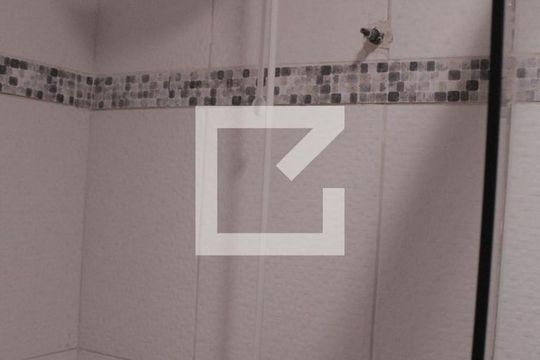 Chuveiro de apartamento para alugar com 1 quarto, 43m² em Centro Histórico, Porto Alegre