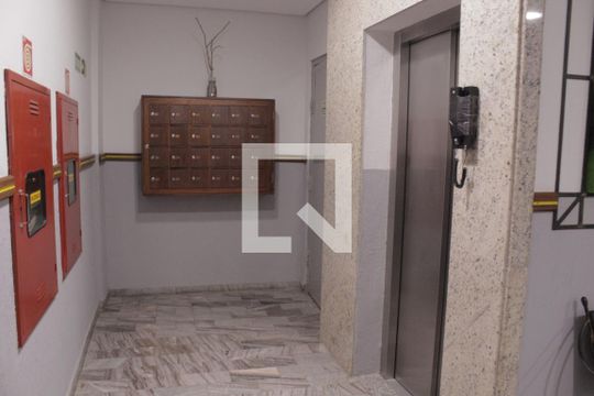 Hall de entrada de apartamento para alugar com 1 quarto, 43m² em Centro Histórico, Porto Alegre