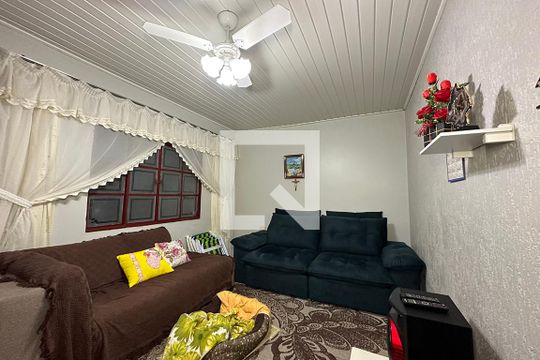 Casa à venda com 2 quartos, 120m² em Santos Dumont, São Leopoldo