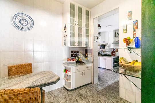 Copa de casa à venda com 3 quartos, 360m² em Itapoã, Belo Horizonte
