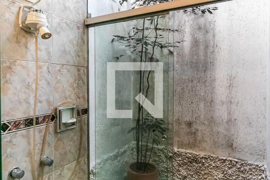 Banheiro da Suíte de casa à venda com 3 quartos, 360m² em Itapoã, Belo Horizonte
