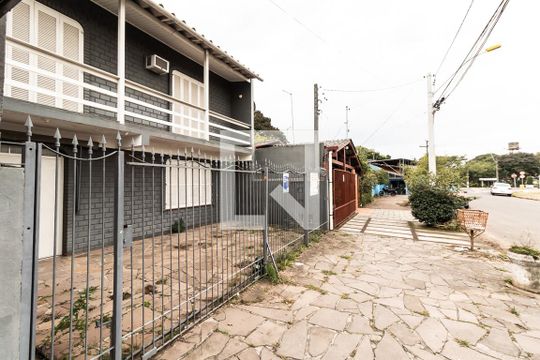 Fachada de casa à venda com 3 quartos, 134m² em Cristo Rei, São Leopoldo