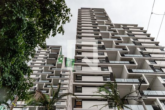 Fachada de apartamento para alugar com 3 quartos, 95m² em Vila Olímpia, São Paulo