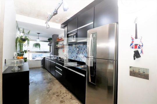 Cozinha de apartamento para alugar com 2 quartos, 70m² em Carandiru, São Paulo
