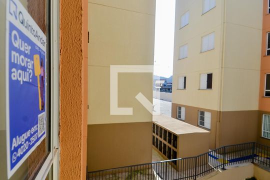 Plaquinha  de apartamento para alugar com 2 quartos, 48m² em Jardim Dona Meri, Guarulhos