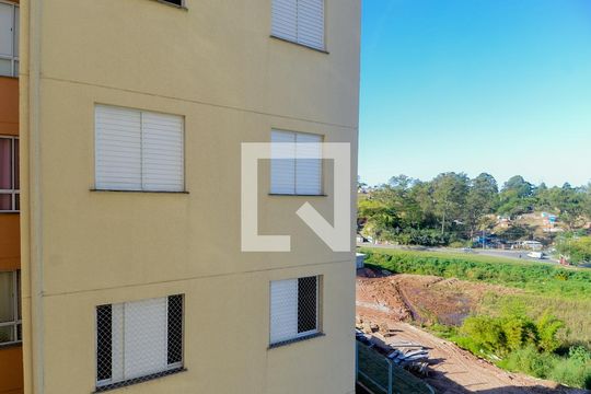 Vista do Quarto 1 de apartamento para alugar com 2 quartos, 48m² em Jardim Dona Meri, Guarulhos