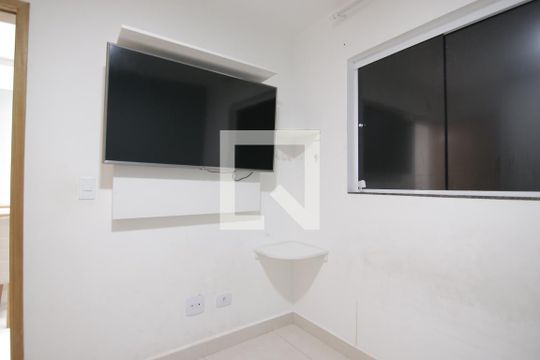 Quarto 1 de apartamento para alugar com 2 quartos, 44m² em Vila Ré, São Paulo