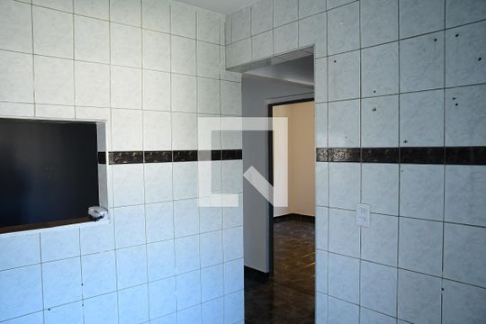 Cozinha de apartamento para alugar com 2 quartos, 62m² em Jardim Rio das Pedras, Cotia