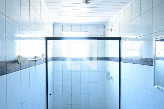 Banheiro de apartamento para alugar com 2 quartos, 62m² em Jardim Rio das Pedras, Cotia