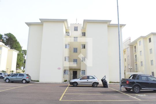 Fachada do bloco de apartamento para alugar com 2 quartos, 52m² em Fazendinha, Curitiba
