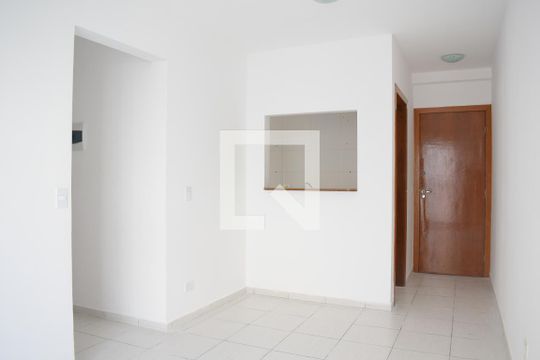 Apartamento para alugar com 2 quartos, 52m² em Fazendinha, Curitiba