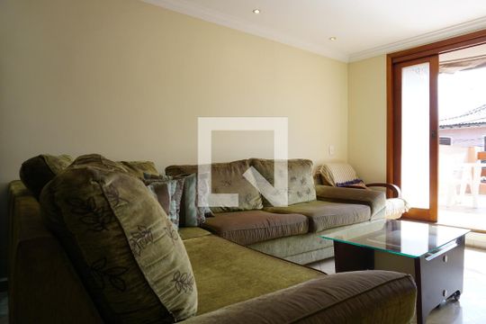 Sala de casa à venda com 4 quartos, 210m² em Jardim Olympia, São Paulo