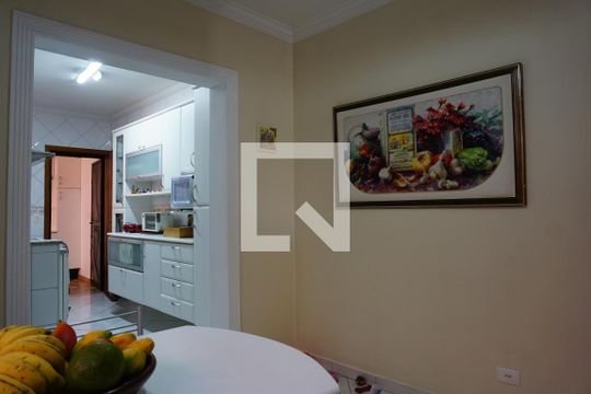 Cozinha  de casa à venda com 4 quartos, 210m² em Jardim Olympia, São Paulo