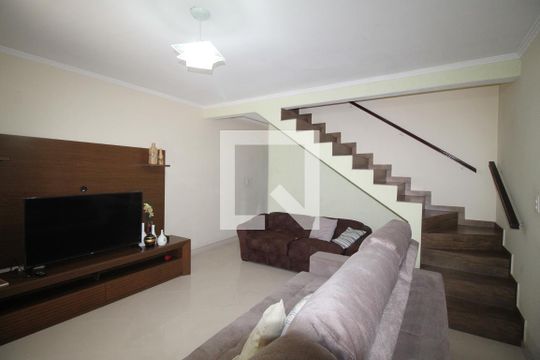 Sala de casa à venda com 4 quartos, 200m² em Vila Paranaguá, São Paulo