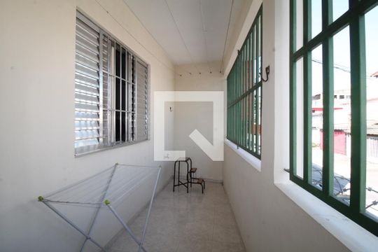 varanda do Quarto 3 de casa à venda com 4 quartos, 200m² em Vila Paranaguá, São Paulo