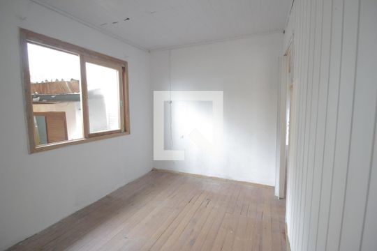Quarto 1 de casa para alugar com 2 quartos, 70m² em Jardim Carvalho, Porto Alegre