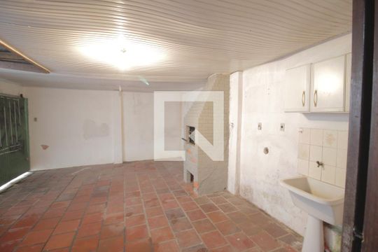 Área comum - Churrasqueira de casa para alugar com 2 quartos, 70m² em Jardim Carvalho, Porto Alegre