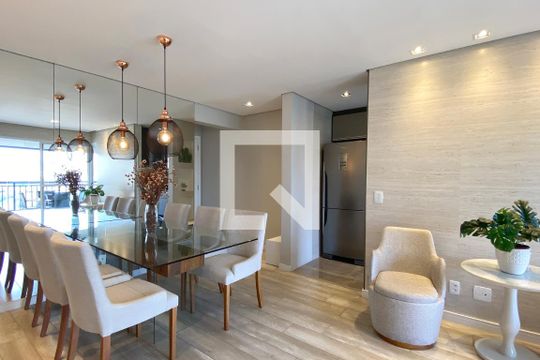 Sala de Jantar de apartamento para alugar com 2 quartos, 73m² em Alphaville Empresarial, Barueri