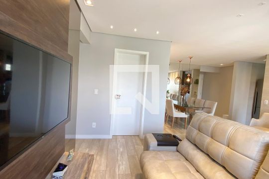 Sala de apartamento para alugar com 2 quartos, 73m² em Alphaville Empresarial, Barueri
