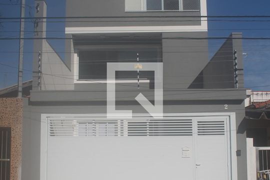 Fachada de casa para alugar com 3 quartos, 140m² em Mauá, São Caetano do Sul