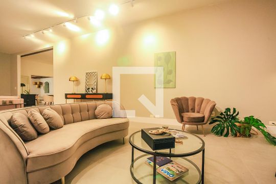 Sala de casa à venda com 6 quartos, 740m² em Jardim Morumbi, São Paulo