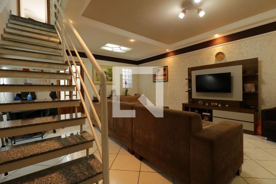 Sala de casa à venda com 3 quartos, 140m² em Jardim Utinga, Santo André
