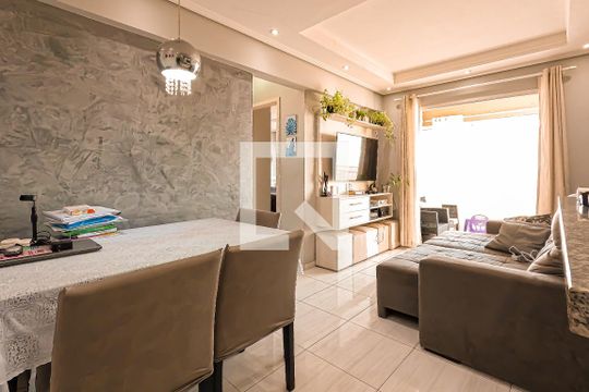 Apartamento à venda com 2 quartos, 58m² em Gopouva, Guarulhos