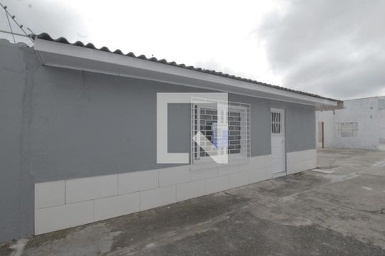 Fachada da casa de casa à venda com 2 quartos, 50m² em Niterói, Canoas