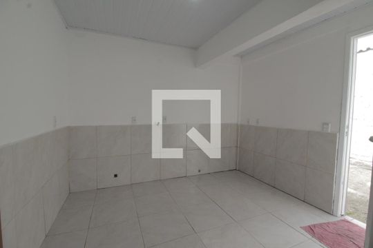 Cozinha e Área de Serviço de casa à venda com 2 quartos, 50m² em Niterói, Canoas