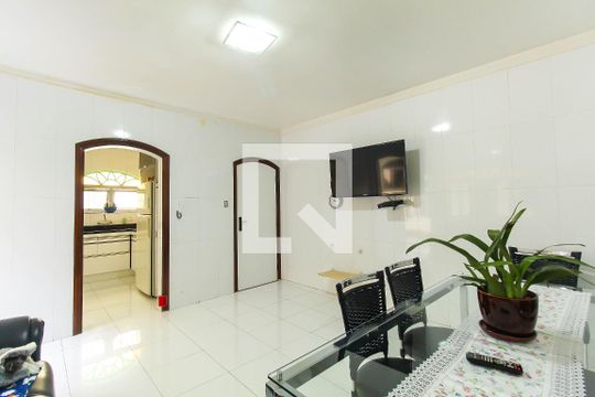 Cozinha de casa à venda com 6 quartos, 250m² em Jardim Analia Franco, São Paulo
