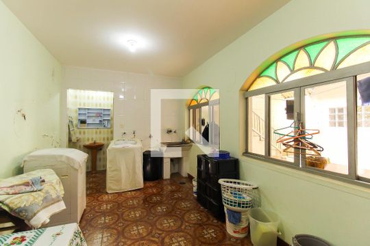 Área de Serviço de casa à venda com 6 quartos, 250m² em Jardim Analia Franco, São Paulo