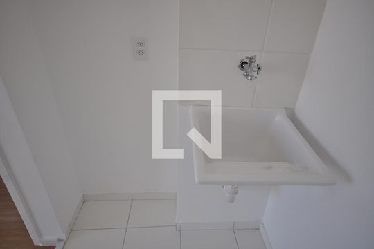 Área de Serviço de apartamento para alugar com 1 quarto, 29m² em Parque Vitória, São Paulo