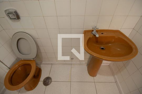 Banheiro de apartamento para alugar com 1 quarto, 38m² em Liberdade, São Paulo