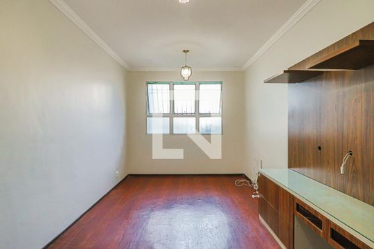 Apartamento para alugar com 3 quartos, 70m² em Horto, Belo Horizonte