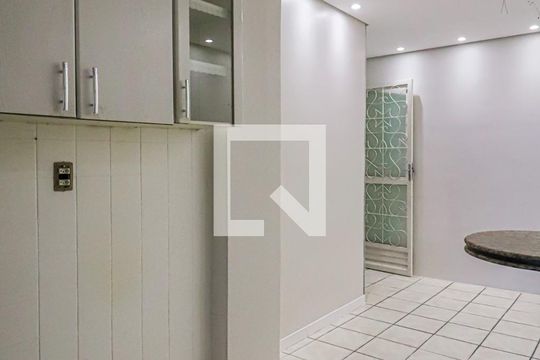 Cozinha de apartamento para alugar com 3 quartos, 70m² em Horto, Belo Horizonte