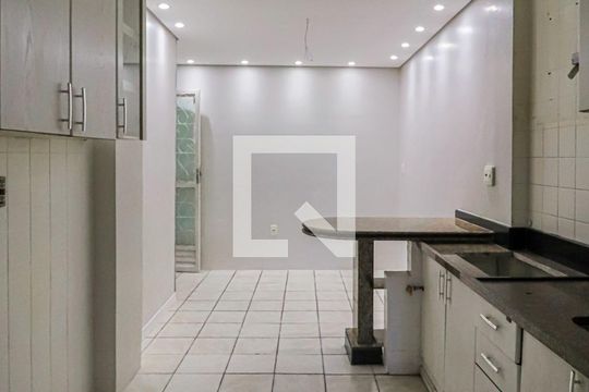 Cozinha de apartamento para alugar com 3 quartos, 70m² em Horto, Belo Horizonte