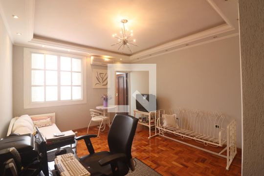 Quarto 2 de casa à venda com 2 quartos, 170m² em Jardim das Laranjeiras, São Paulo