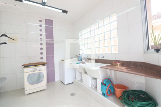 Área de Serviço de casa à venda com 2 quartos, 170m² em Jardim das Laranjeiras, São Paulo
