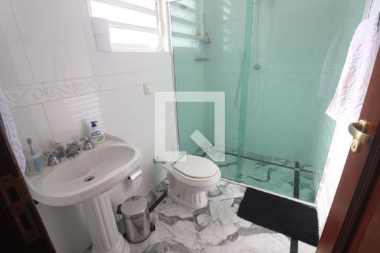Banheiro Quarto 2 de casa à venda com 2 quartos, 170m² em Jardim das Laranjeiras, São Paulo