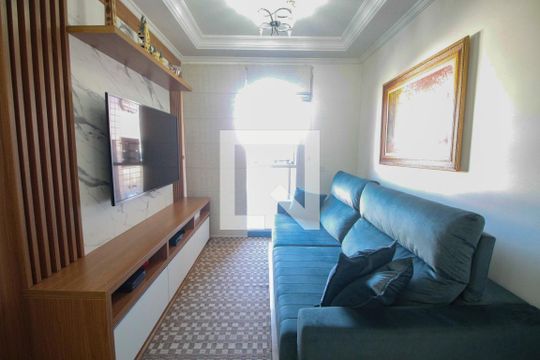 Sala de apartamento à venda com 3 quartos, 78m² em Vila Paiva, São Paulo