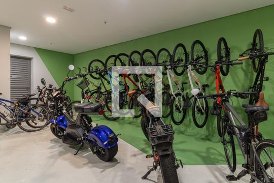 Área comum - Bicicletário de apartamento à venda com 1 quarto, 60m² em Indianópolis, São Paulo