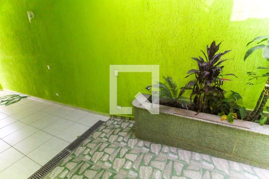 Vista do Quarto 2 de casa para alugar com 2 quartos, 90m² em Vila Jacuí, São Paulo