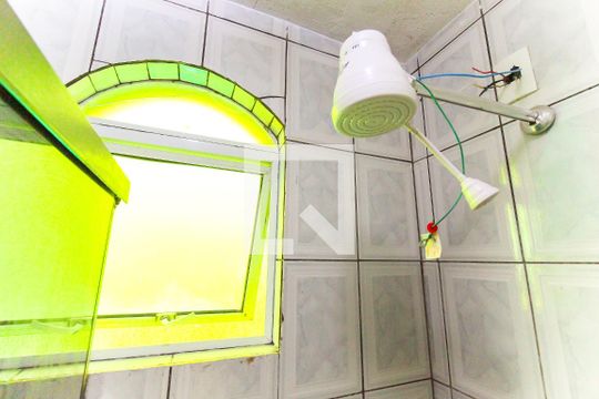 Banheiro de casa para alugar com 2 quartos, 90m² em Vila Jacuí, São Paulo