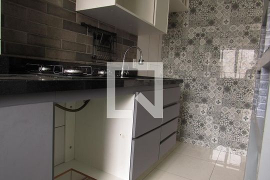Cozinha de apartamento à venda com 2 quartos, 48m² em Novo Osasco, Osasco